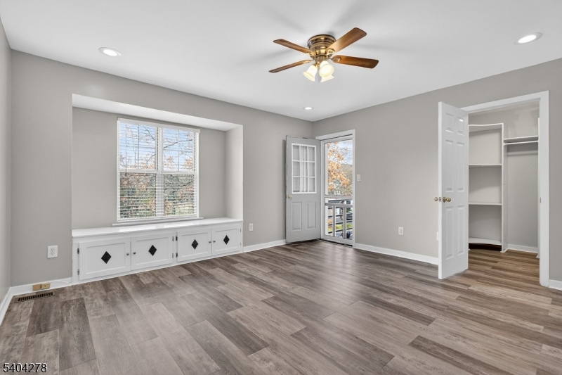 Crossroads - Residential Lease