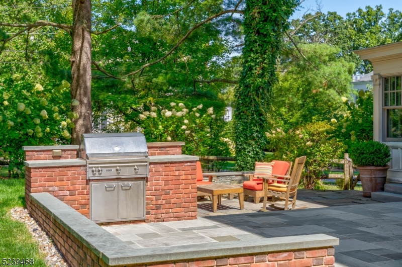 Roosevelt Estates - Residential