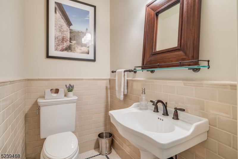 Roosevelt Estates - Residential