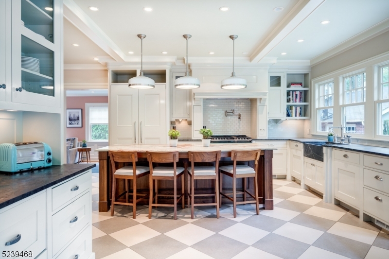 Roosevelt Estates - Residential