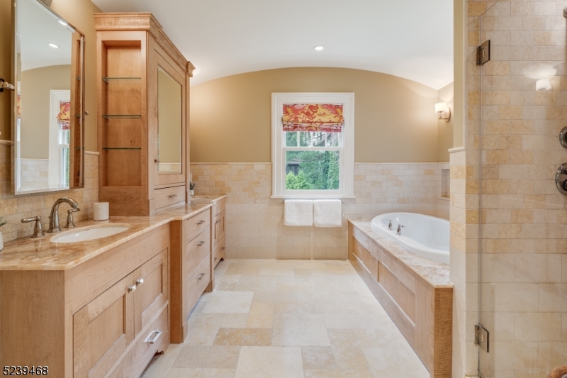 Roosevelt Estates - Residential