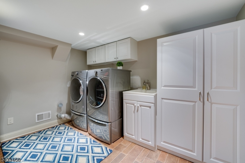 Roosevelt Estates - Residential