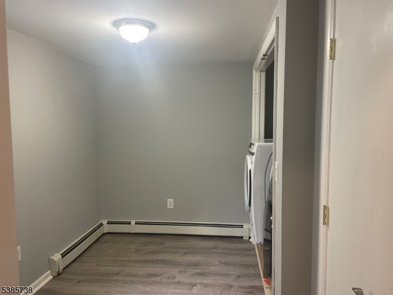 WHITE MEADOW LAKE - Residential