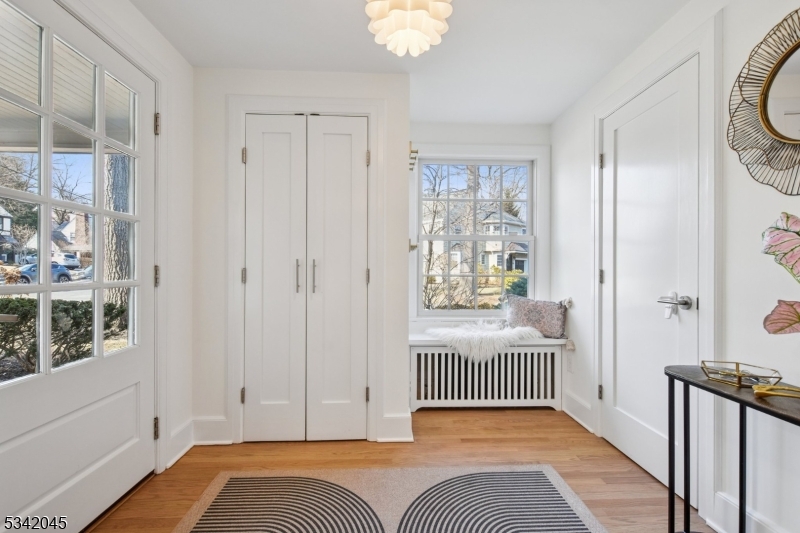 KNOLLWOOD - Residential