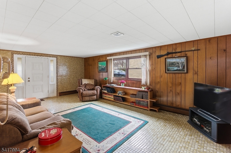 WALNUT/LIVINGSTON - Residential