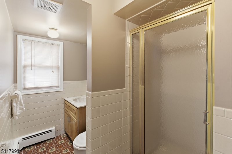 WALNUT/LIVINGSTON - Residential