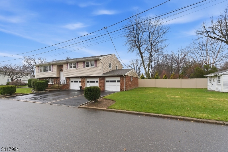 WALNUT/LIVINGSTON - Residential