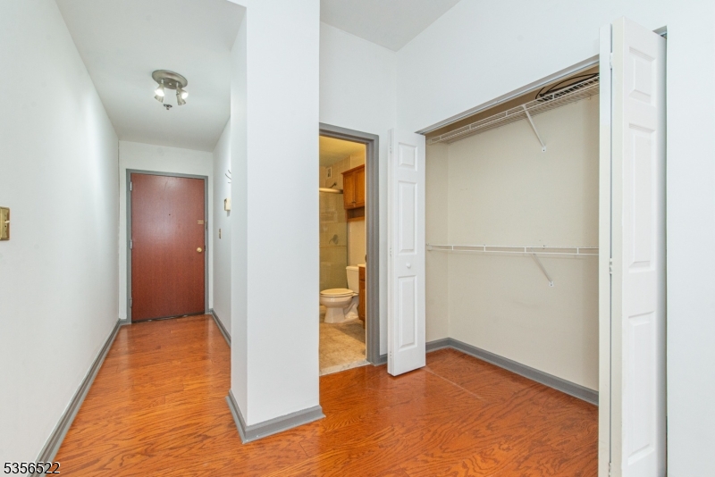 260 Main St 118