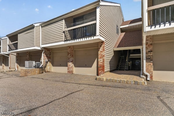 11 WESTWAY, CLINTON, NJ 08809 - Image 2b1264c8fea05d95a8f373824ef6fb4d/2676194060