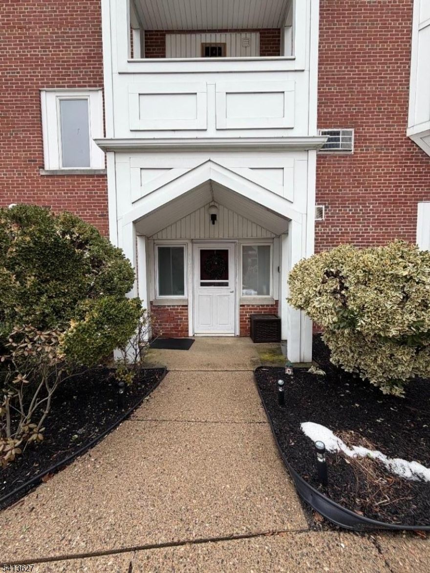 Enjoy easy living in this well located 1 bedroom, 1 bathroom residence in desirable Pompton Plains. Situated within a charming community, this home offers close proximity to shopping, dining, parks, public transportation and major roadways making daily commuting and errands simple and convenient. During the warmer months, take advantage of the community pool just a short walk from your door or spend time on the tennis courts. Tenant responsibilities include 1st month rent, 1.5 month security and mandatory Baselane credit report. No smoking or pets permitted. Unit will be freshly painted and vacant prior to move in.