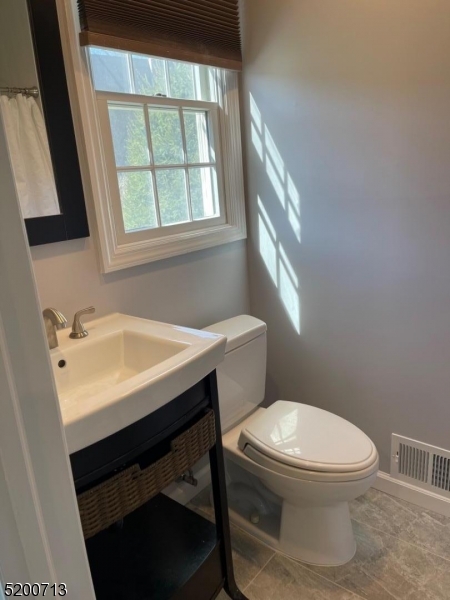 Cromwell Hills - Residential Lease