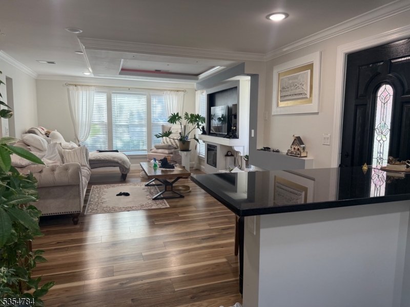 185 Garden Ave