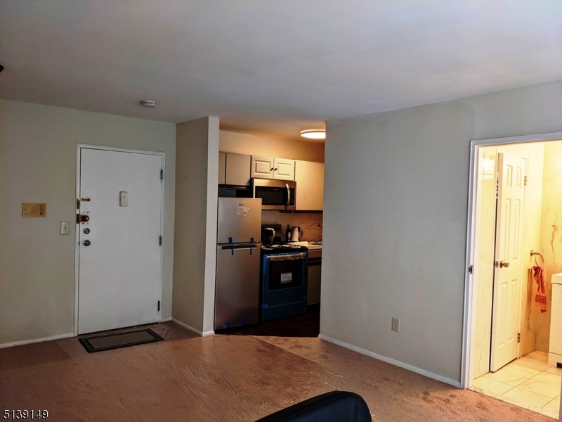 Bloomridge Condominiums - Residential Lease