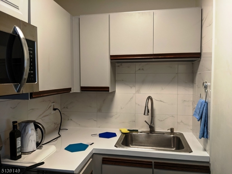 Bloomridge Condominiums - Residential Lease