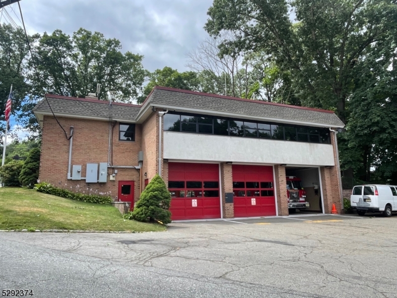 Rainbow Lakes - Residential Lease