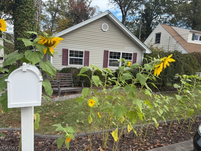 Rainbow Lakes - Residential Lease