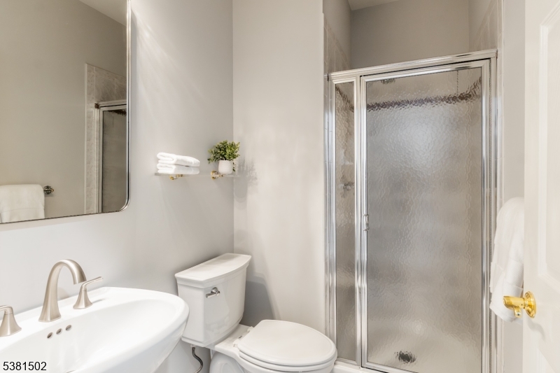 Beacon Crest - Residential