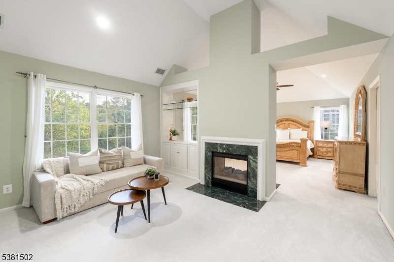 Beacon Crest - Residential