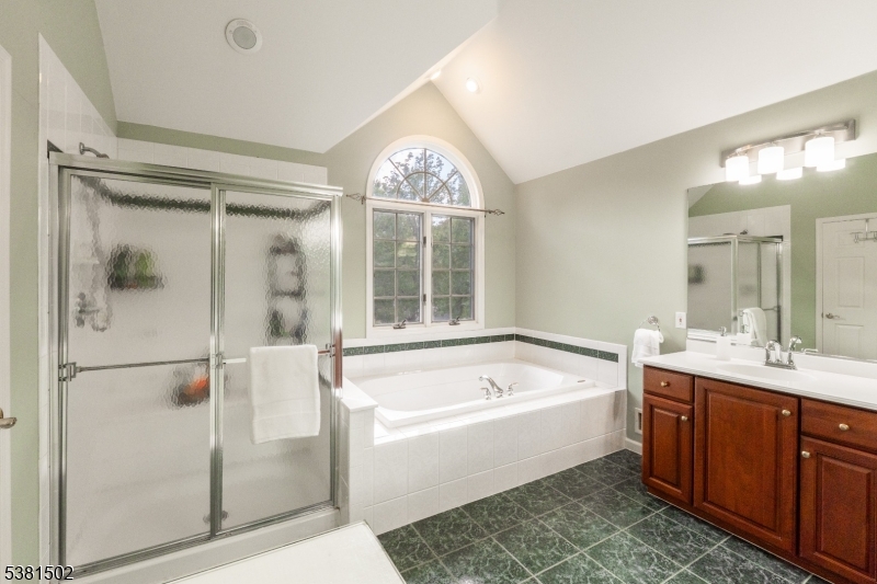 Beacon Crest - Residential