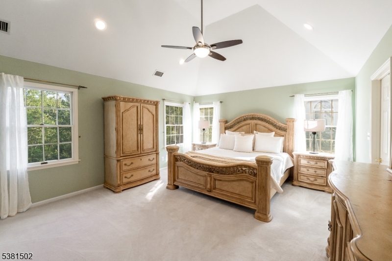 Beacon Crest - Residential