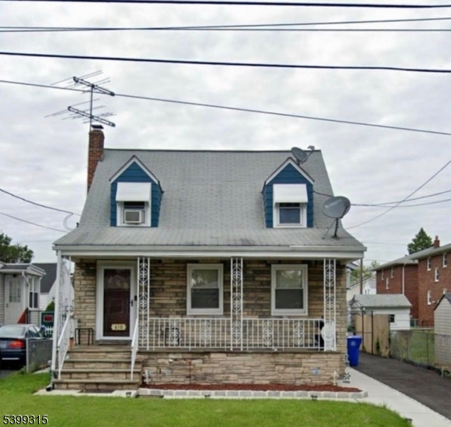 School 8 - Residential Lease