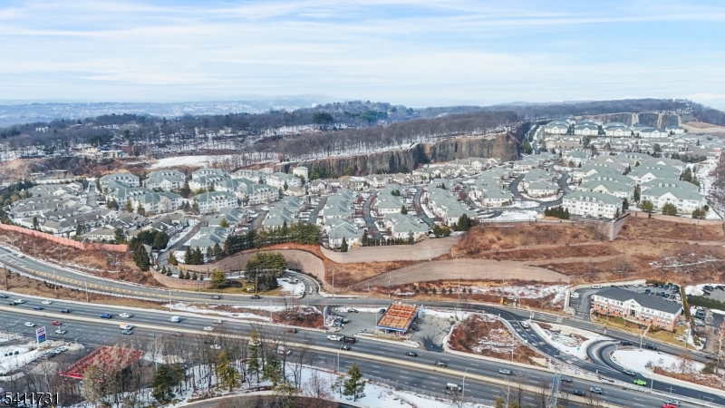 Four Seasons at Great Notch - Residential