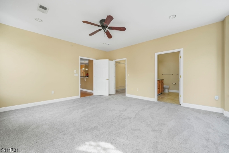 Four Seasons at Great Notch - Residential