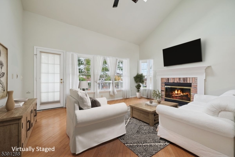 KNOLLCREST - Residential