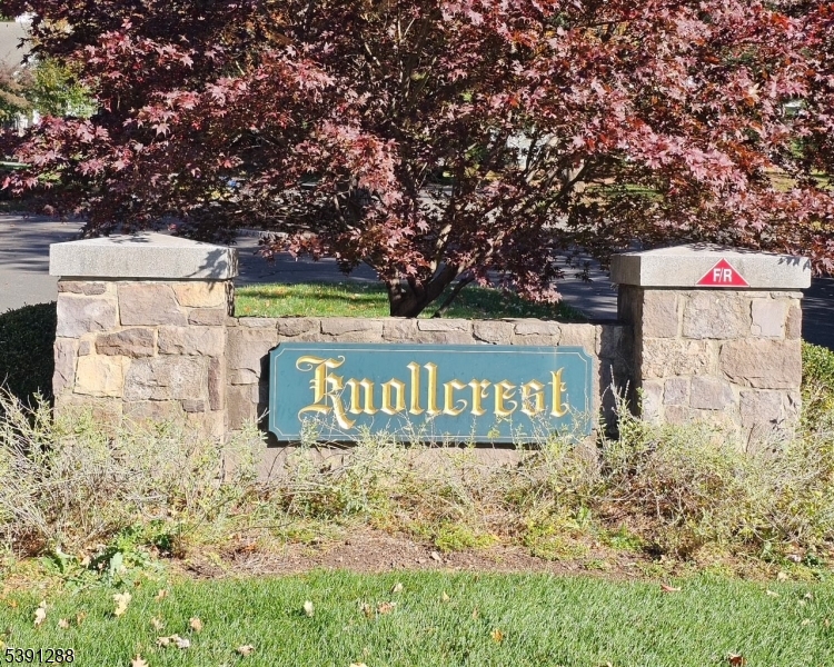 KNOLLCREST - Residential