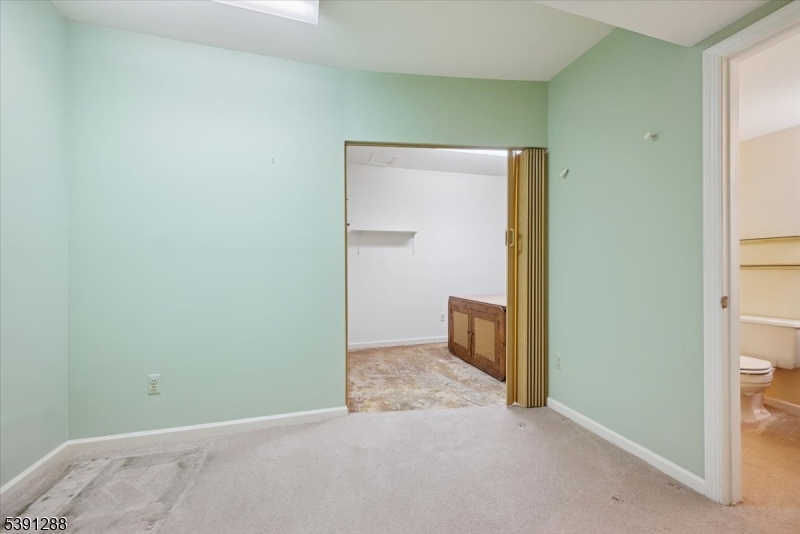 KNOLLCREST - Residential