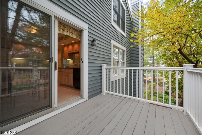 KNOLLCREST - Residential