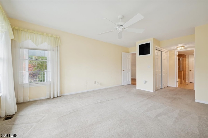 KNOLLCREST - Residential