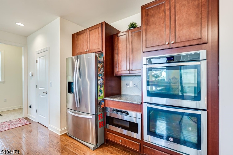 Point of Woods - Residential