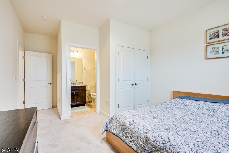 Point of Woods - Residential