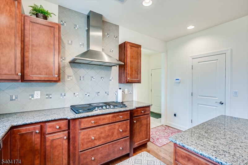 Point of Woods - Residential