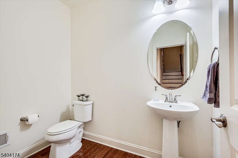 Point of Woods - Residential