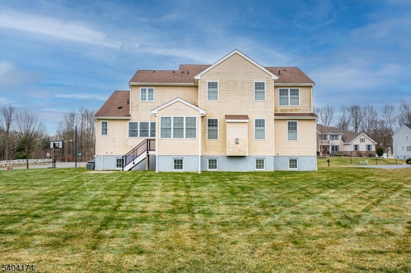 Point of Woods - Residential