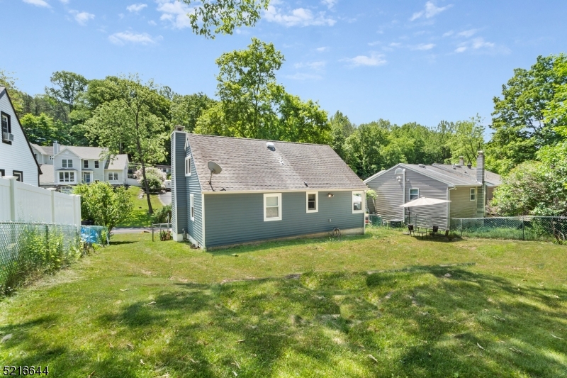 Closed Remsen Street, Brooklyn, New York, ID 3845578 Brown Harris