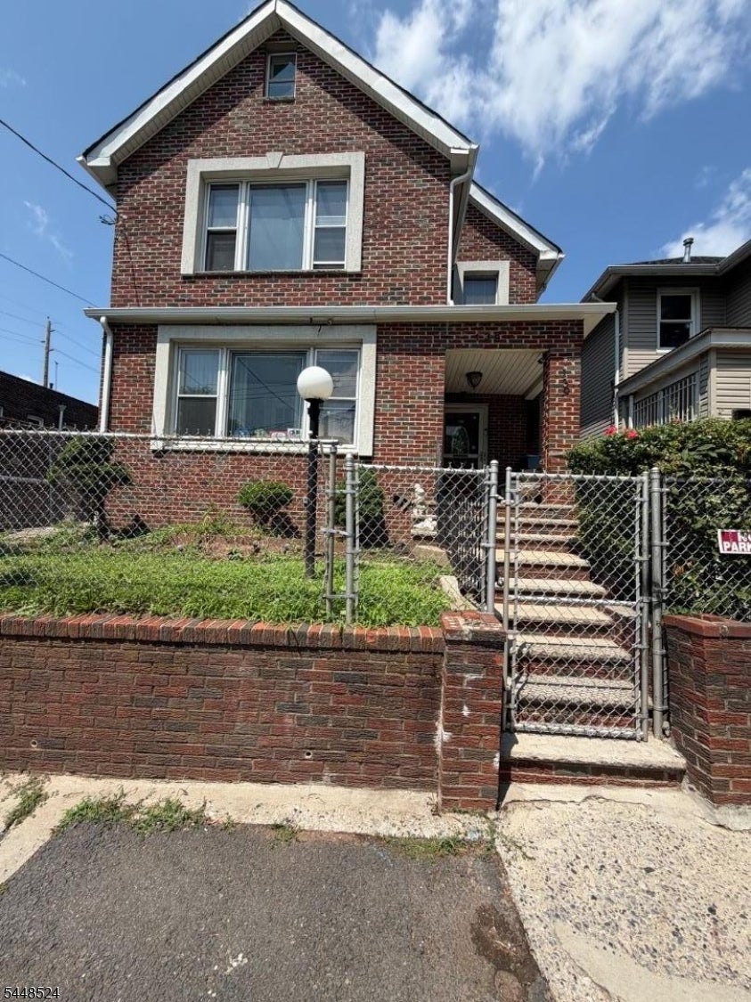 139 Osborne Ter - Photo 2