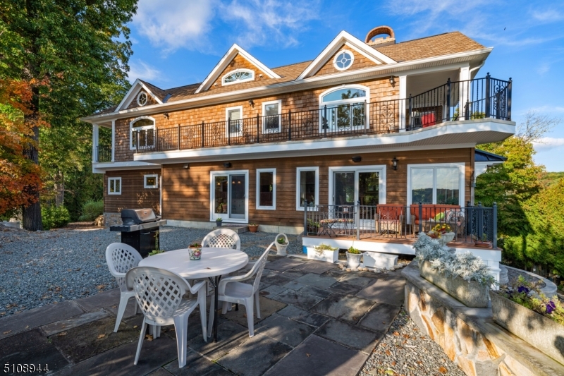 Main Lake - Residential