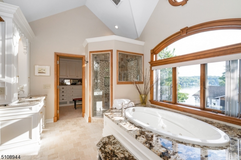 Main Lake - Residential