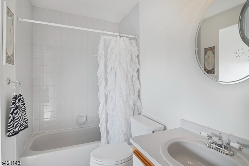 The Meadows at Montville - Residential