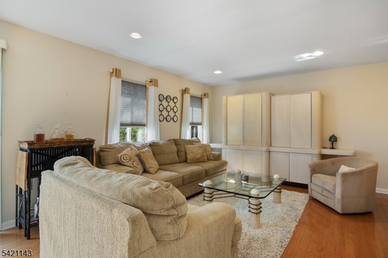 The Meadows at Montville - Residential