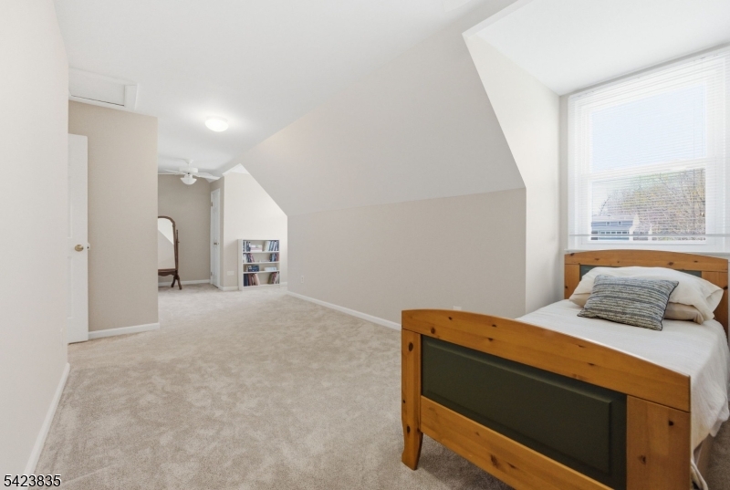 Twin Oaks - Residential