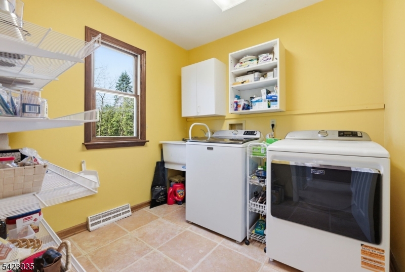 Twin Oaks - Residential