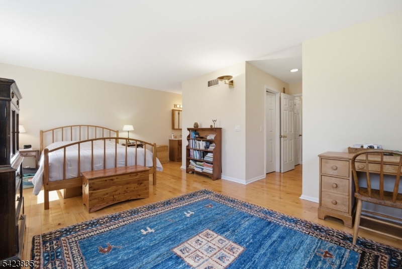 Twin Oaks - Residential