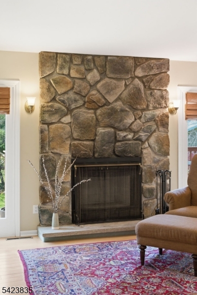 Twin Oaks - Residential