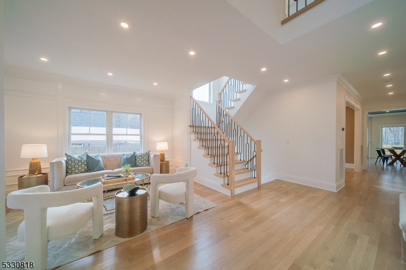 Burnet Hill - Residential