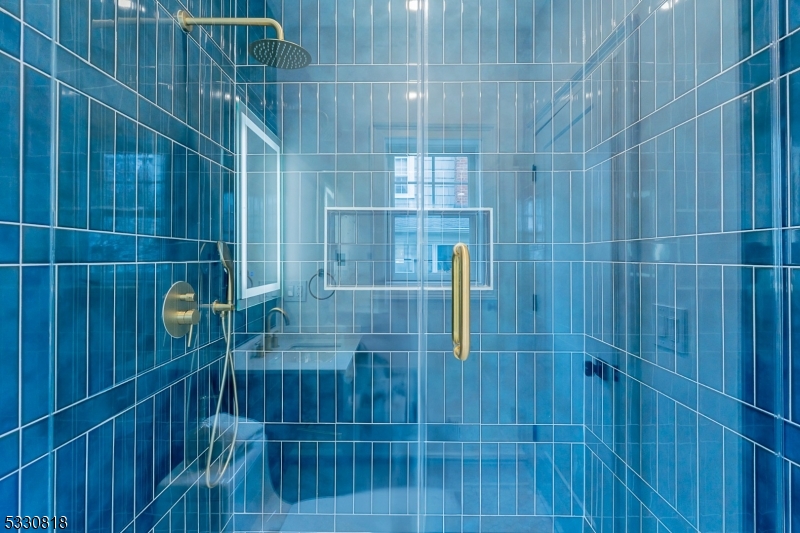 Burnet Hill - Residential