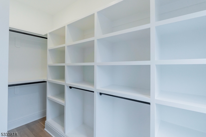 Burnet Hill - Residential